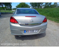 Opel astra H 2006 god. nov...kabrio