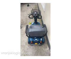 Invalidski skuter elektricni