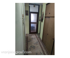 Izdajem stan u Vranju