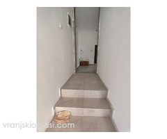 Trosoban stan u Čalije može kredit ili subvencija