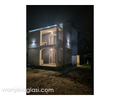 Trosoban stan u Čalije može kredit ili subvencija